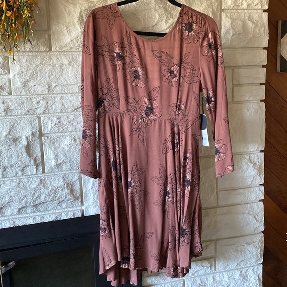 🧡New - Amuse Society Floral Dress - Picture 3 of 10